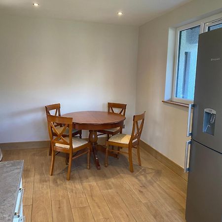 The Annex At Meeks Park Immaculate 2 Bed Villa Алоа Екстериор снимка